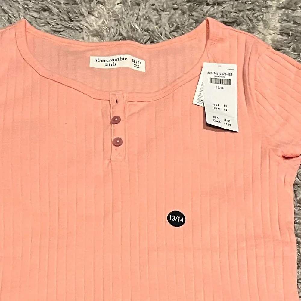 ABERCROMBIE Kids Short Sleeve Top- Size 13/14 NWT